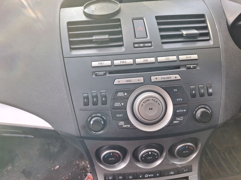 Dezmembrari Mazda 3 2.2 diesel an 2012