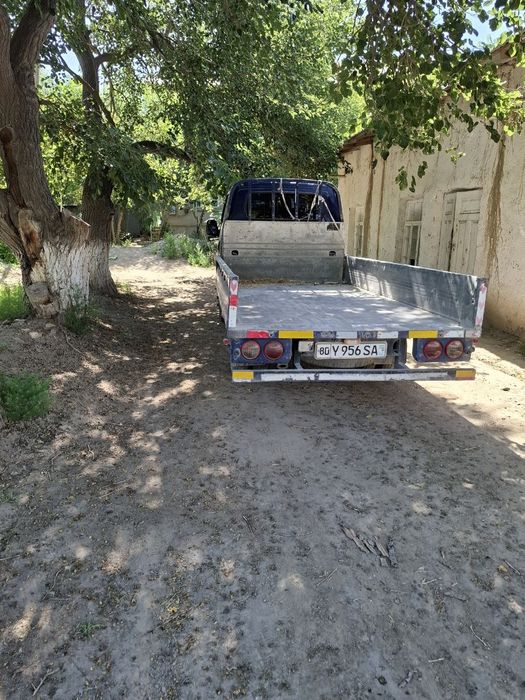 Kia bongo 2011 holati zoʻr 1200kg ishga tayor balonlari  yangi
