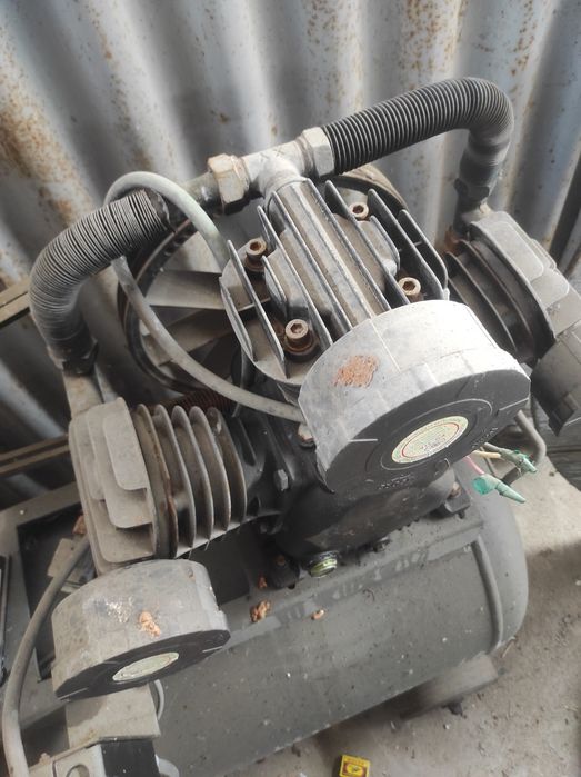 Компрессор на 350 литровый