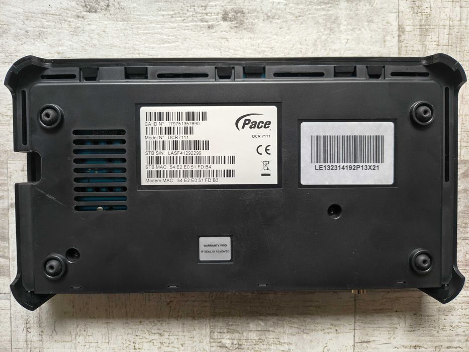 Mediabox HD UPC Vodafone receiver humax HDMI euro scart. Telecomandă și alimentator.