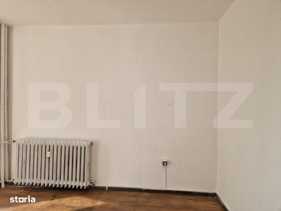 Doua spatii comerciale de vanzare, 55 mp, zona Rogerius