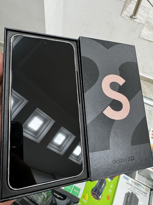 Samsung S22 (128g)