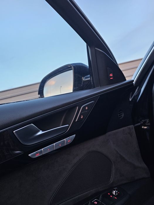 Vând Audi a8 avariat