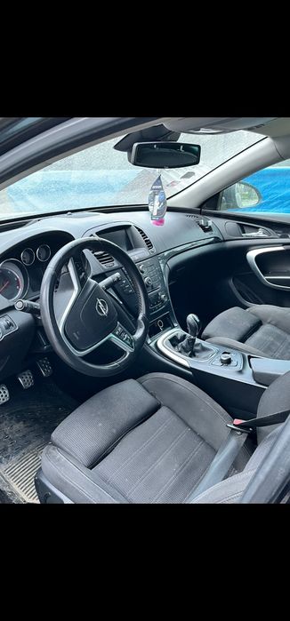 Opel insignia 2010 pentru piese
