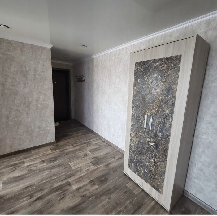 Продам 1 -ю квартиру 10 мкр