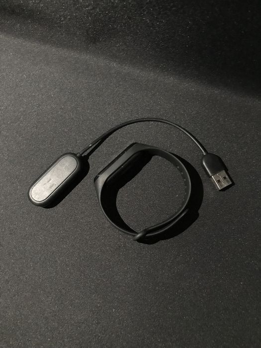 Часы MI Band 4