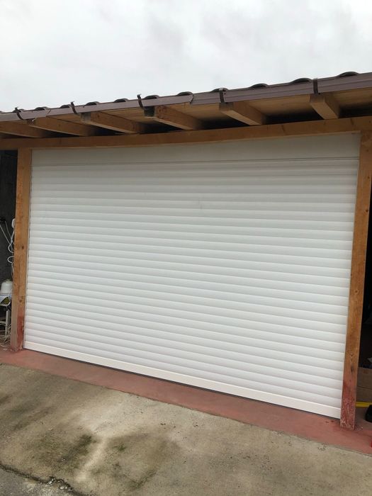 Uși pentru garaj