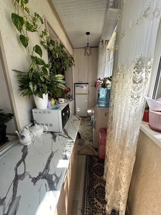 Срочно продаётся квартира Мирабадский р-н Куйлюк массив2 1/2/4 не торе