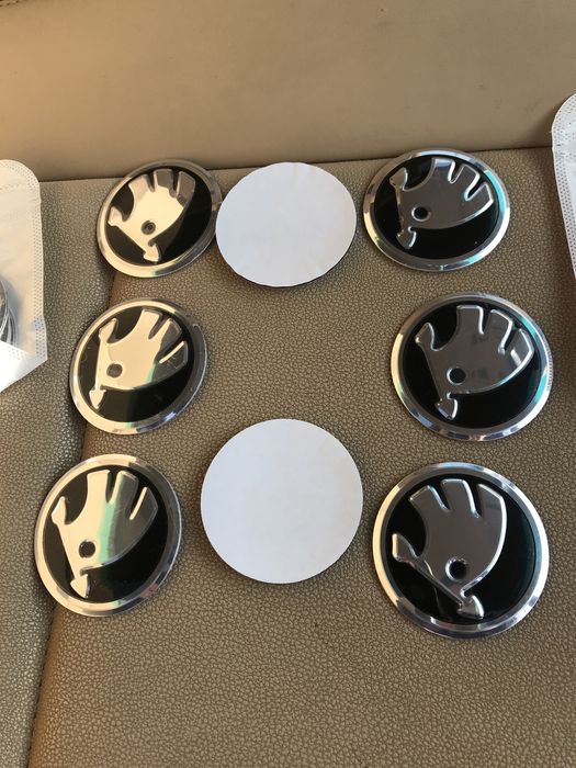 Stickere embleme aluminiu  capace jante aliaj/aluminiu  Skoda