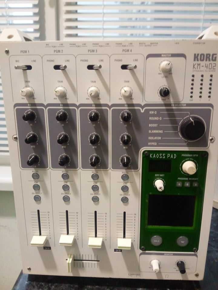 KORG KM-402 KAOSS MIXER コンセプト KORG KM-402 KAOSS MIXER コンセプト