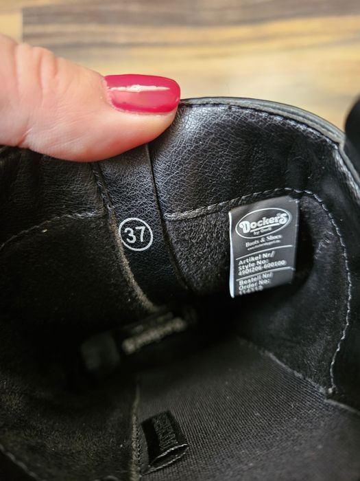 Черни маркови кубинки