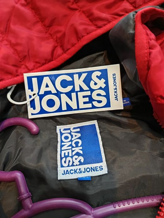 Продавамм дрехии