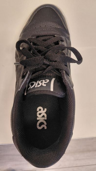Pantofi Asics marimea 36-37