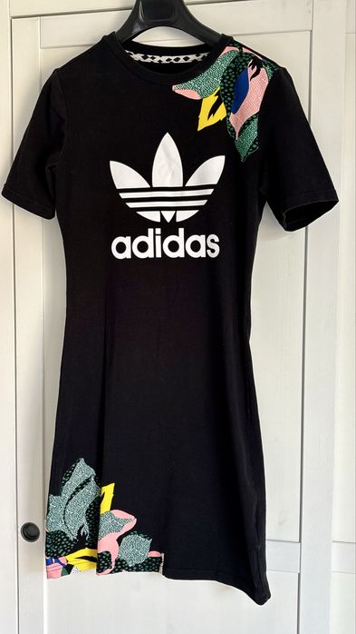Vand rochie Adidas