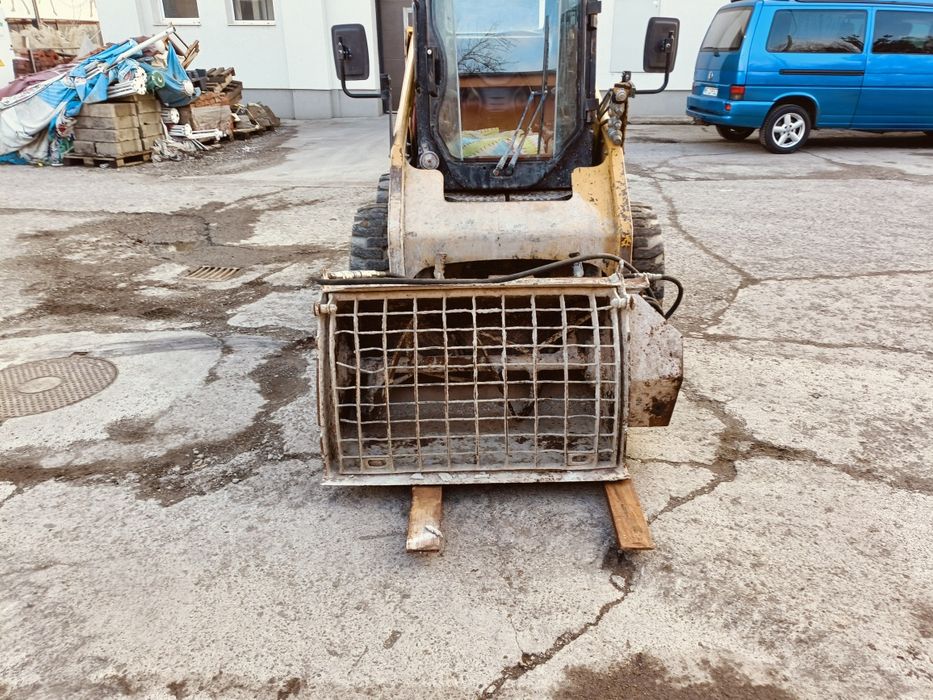 Betoniera Sima 200 Litri  Malaxor Beton Miniîncarcător Caterpillar Bobcat Pret 1900