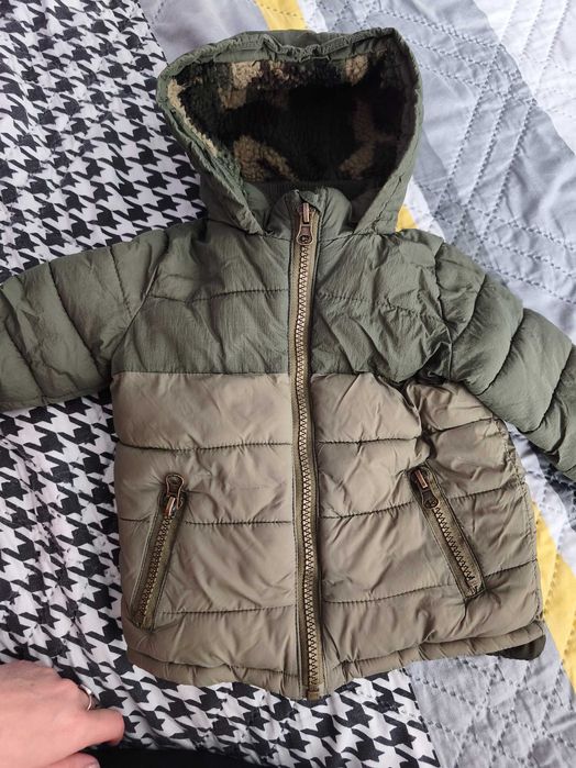 Дрехи за бебе от 3 до 9 месеца