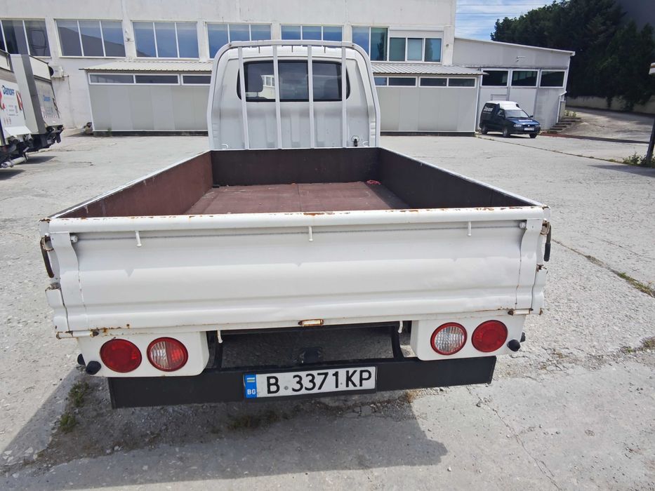 Товарен автомобил КИА К2500 2.5TCI