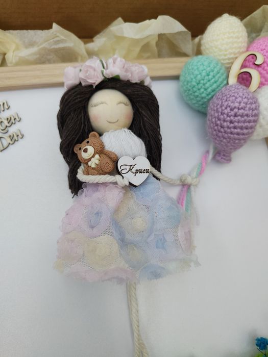 Макраме кукли в рамка