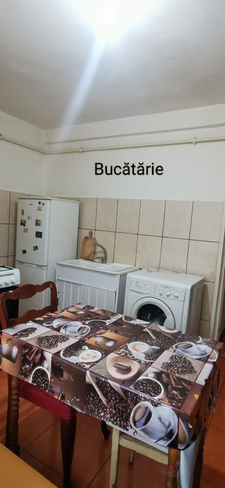Vând apartament central, zona Calea lui Traian, 2 camere, parter