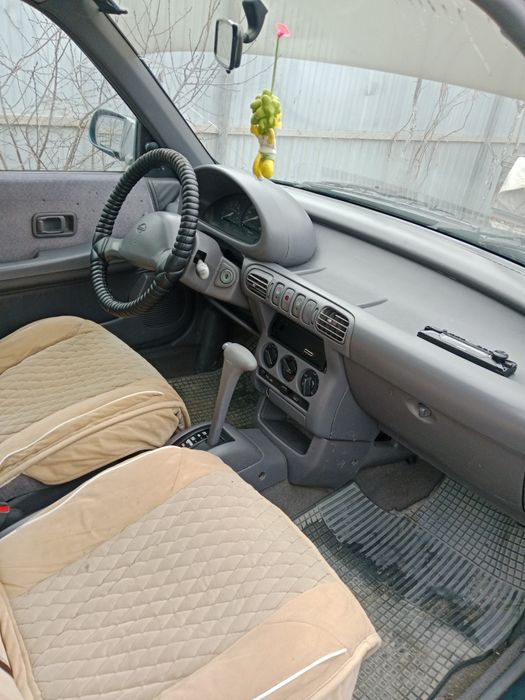 ниссанМикра торг есть