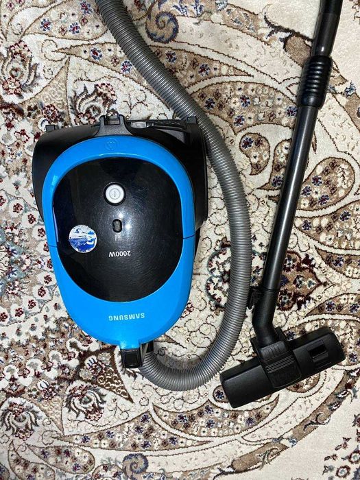 Пылесос Samsung в хорошем состоянии