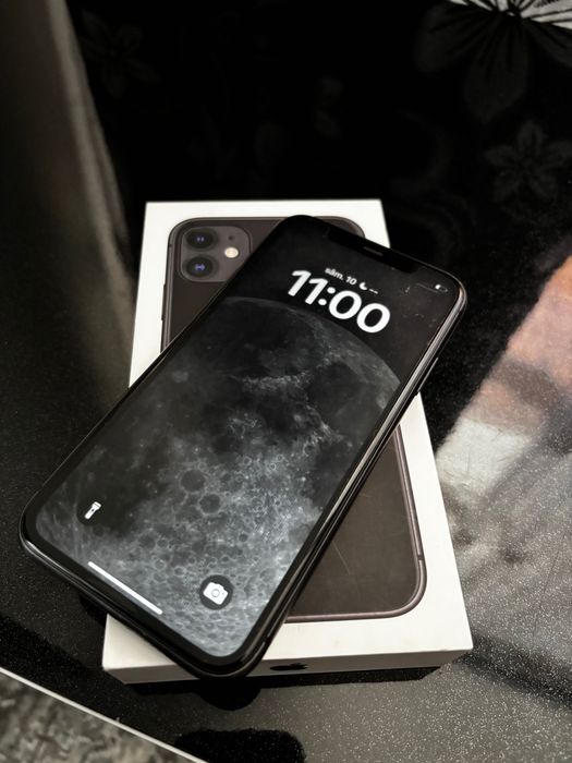 iPhone 11.