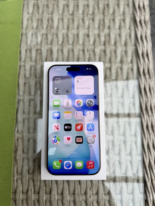 iPhone 16 Pro Max Desert Titanium 256GB