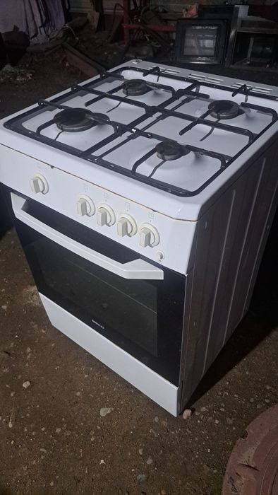 Продам газ плиту Веко