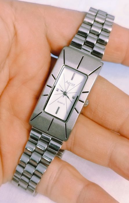 Ceas de dama Ascot cu quartz, din otel inoxidabil.