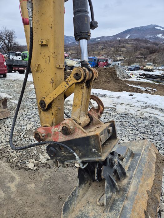 CAT 308D CR modelul cu braț lung