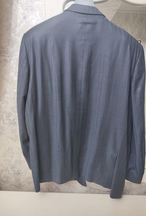 Продам классический педжак.