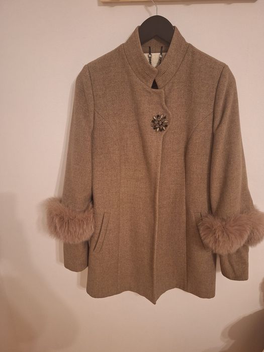 Vând palton cu blanita naturală