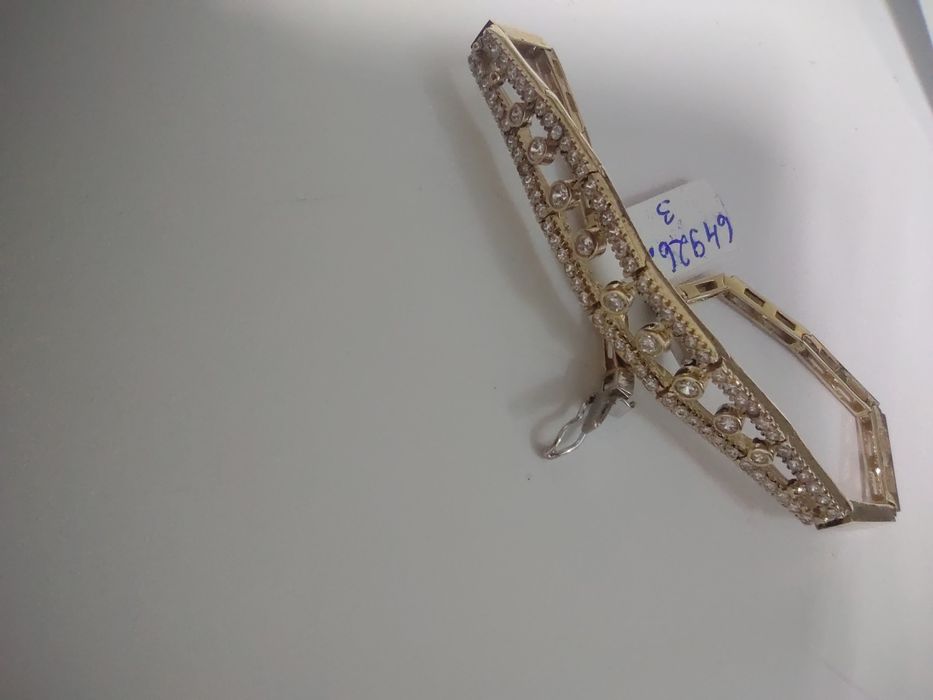 Bratara aur 14k (efn)