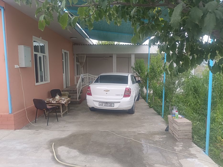 Дала ховли сотилади