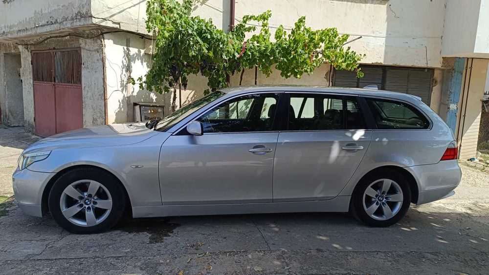 Лек автомобил BMW