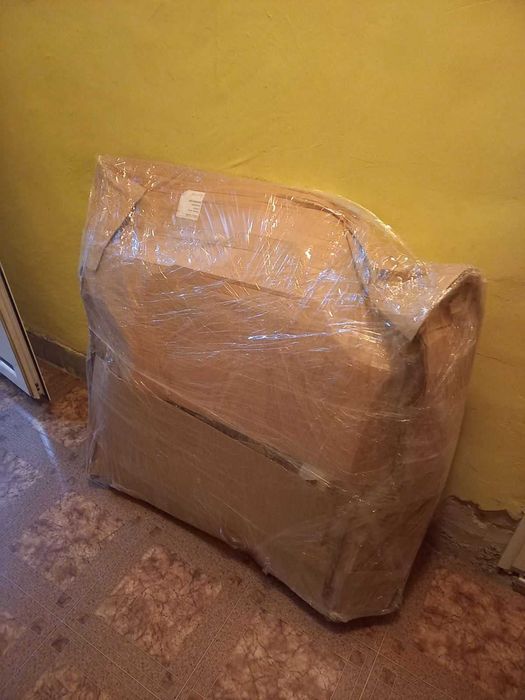 Маса — нова, разтегателна, неразопакована