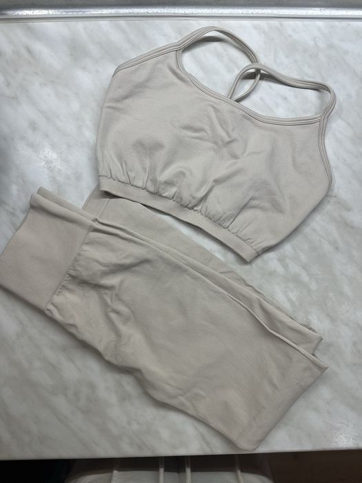 Дамски споретен комплект (сет)