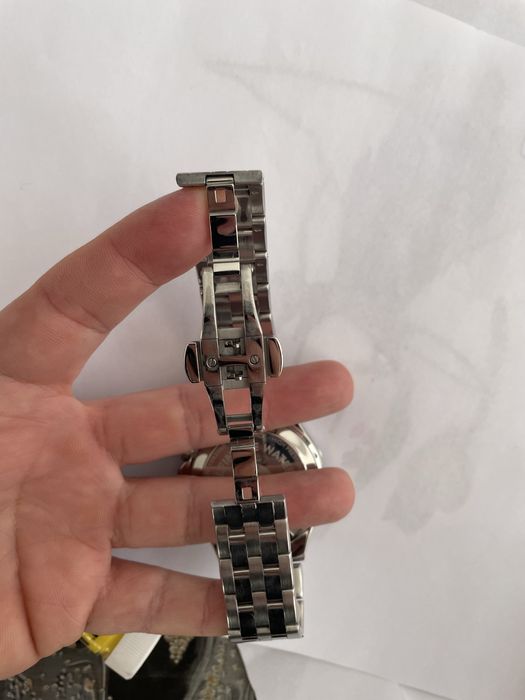 Часовник  EDOX Delfin