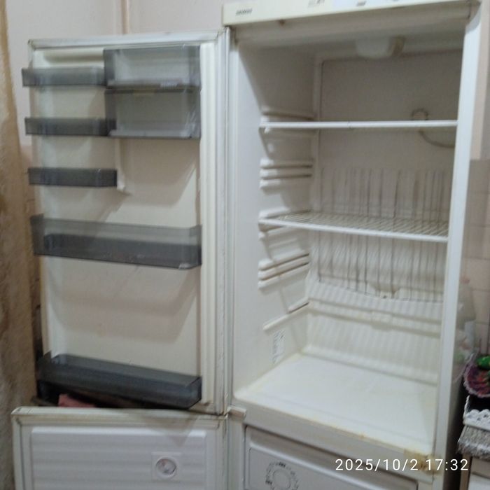 Продам холодильник