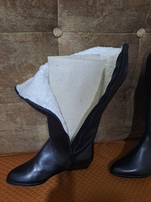 Продаются сапоги женские тёплые. 37размер