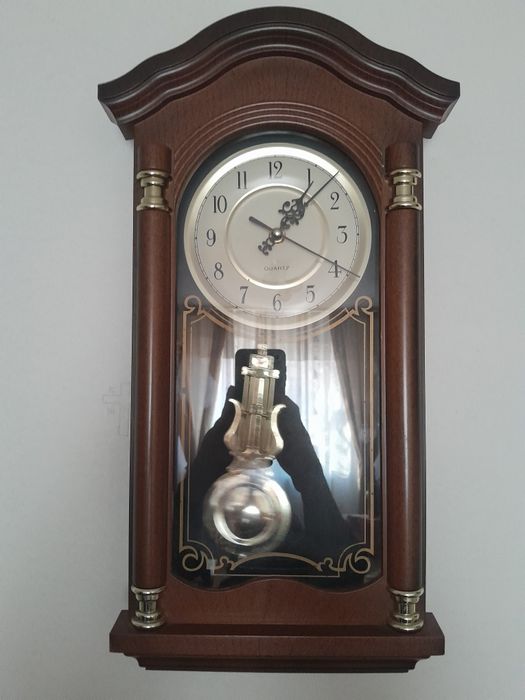 Vând ceas de perete