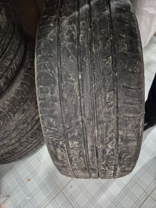 Продам покрышку б/у
