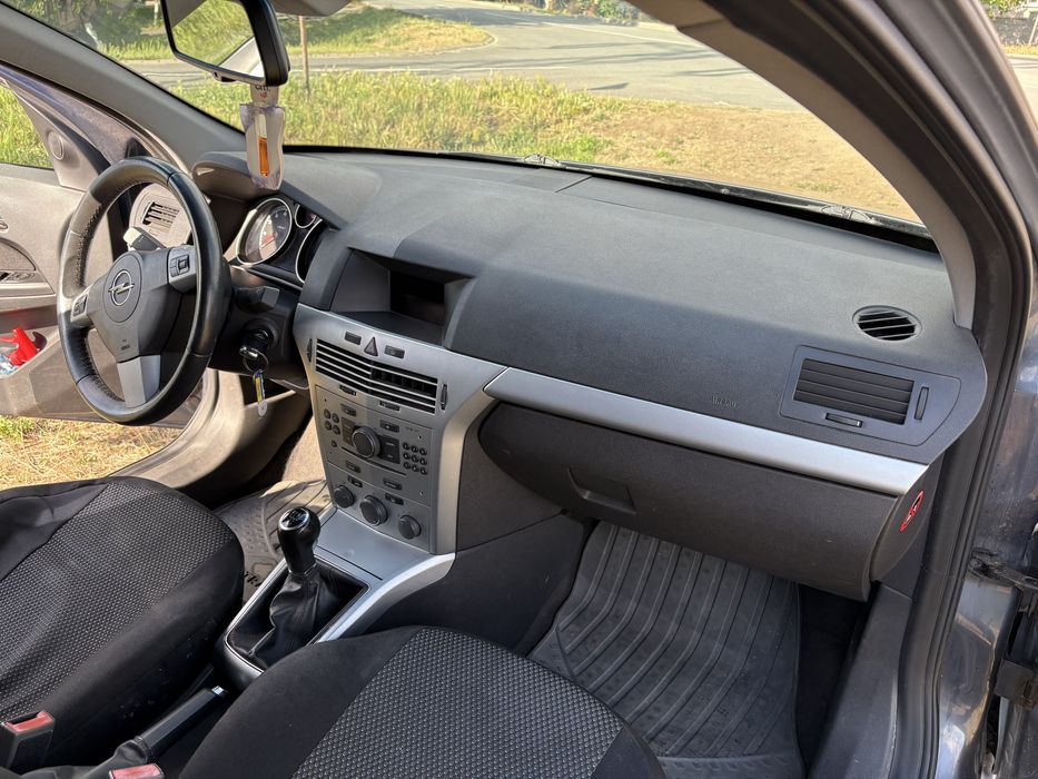 OPEL Astra 2009 — imagine 4