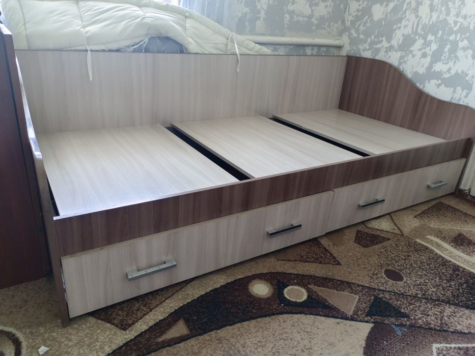 Продам кровать 100*200