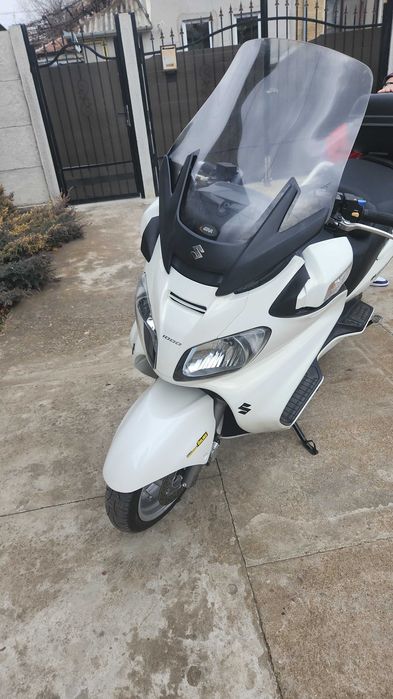 Scuter suzuky burgman 650 cmc
