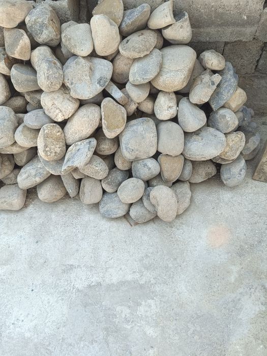 Булыжники отдаю даром