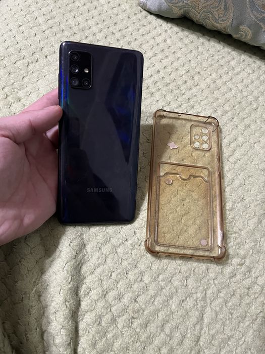 Продам телефон Samsung A71 128Gb