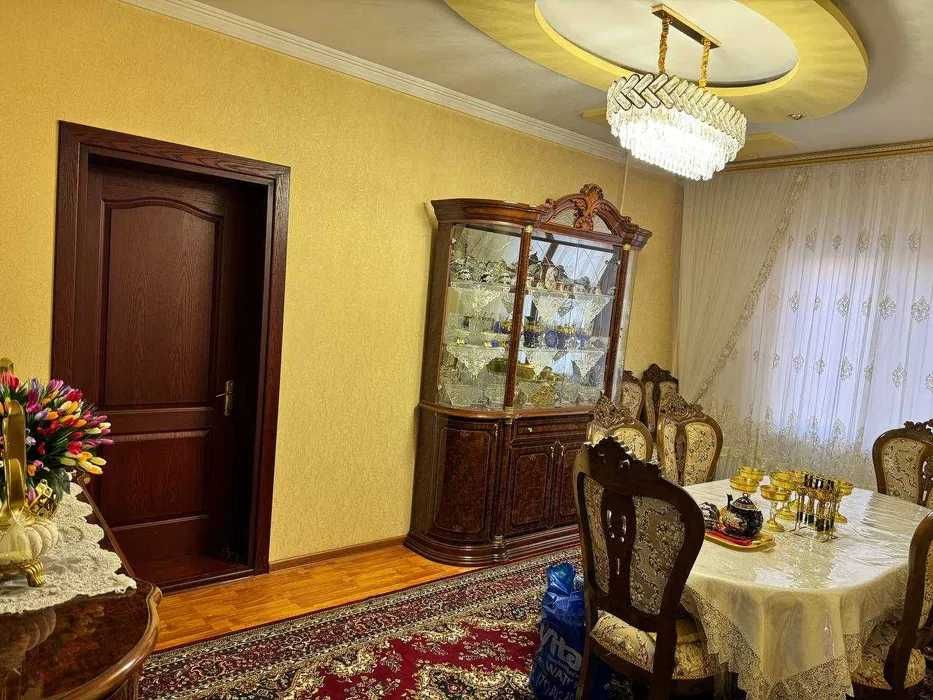 Продается 4х комнатная квартира,Район Сергели 5,2 я станция метро,0837