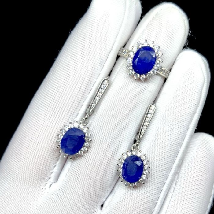 Комплект с натуральными Сапфирами 9 мм