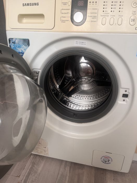 Продам стиральную машинку автомат